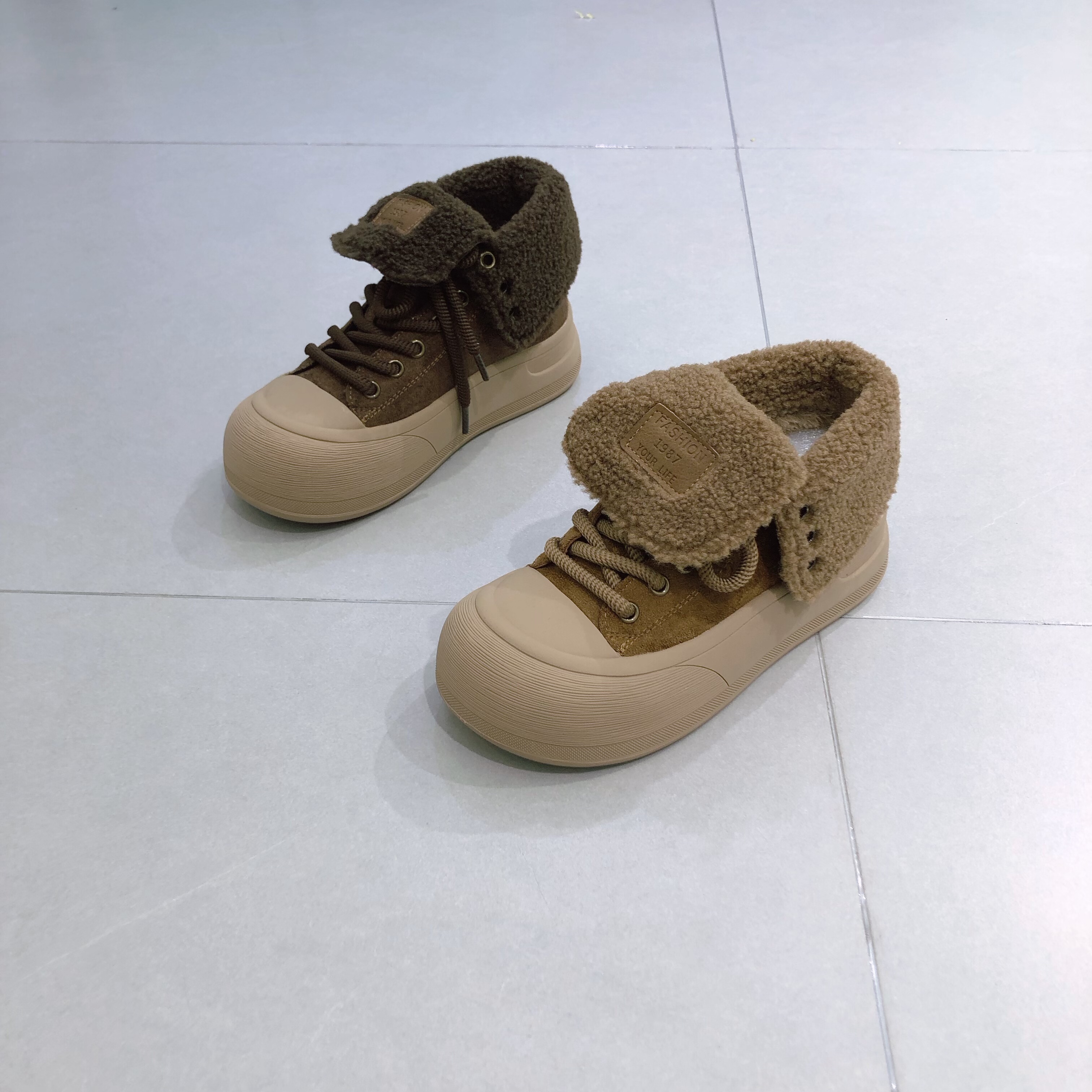 靓丽娜厚底加绒棉鞋保暖板鞋女2025秋冬款休闲毛毛鞋子运动勃肯鞋