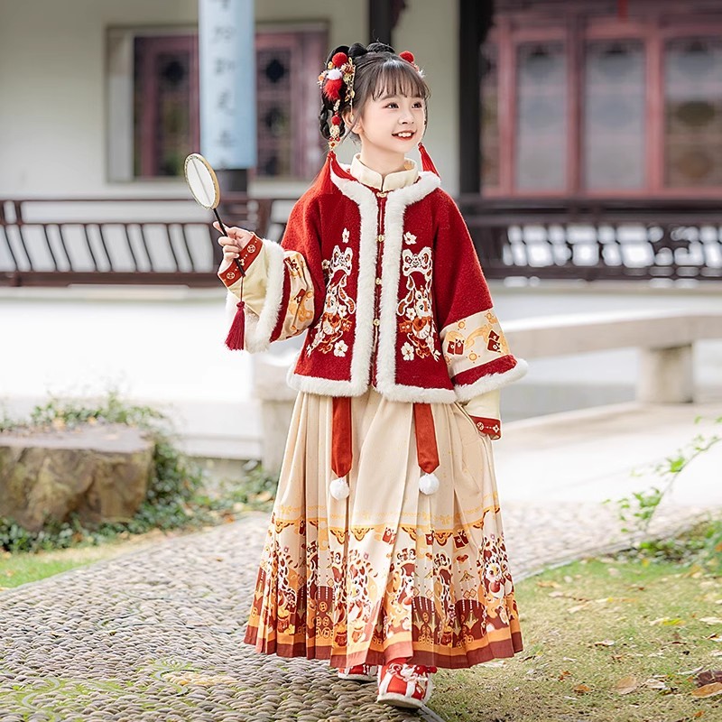 汉服女童冬款2026新款儿童新中式明制马面裙套装小女孩过年拜年服