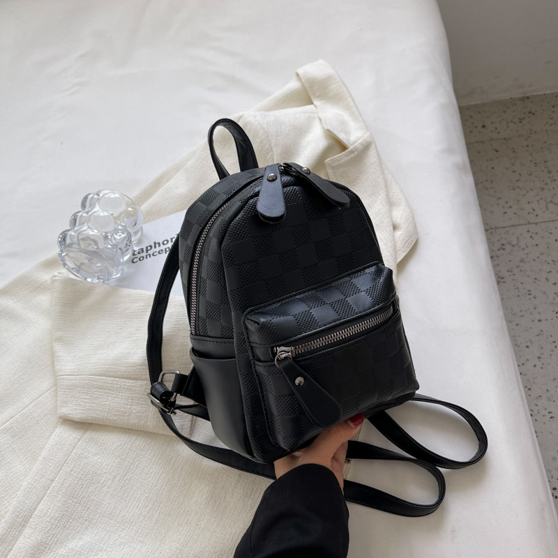 小包包女2022新款潮秋季时尚高级感质感小众迷你百搭爆款双肩背包