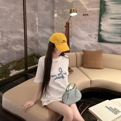 2025夏季新款字母印花短袖T恤女宽松显瘦百搭上衣休闲风学院风潮