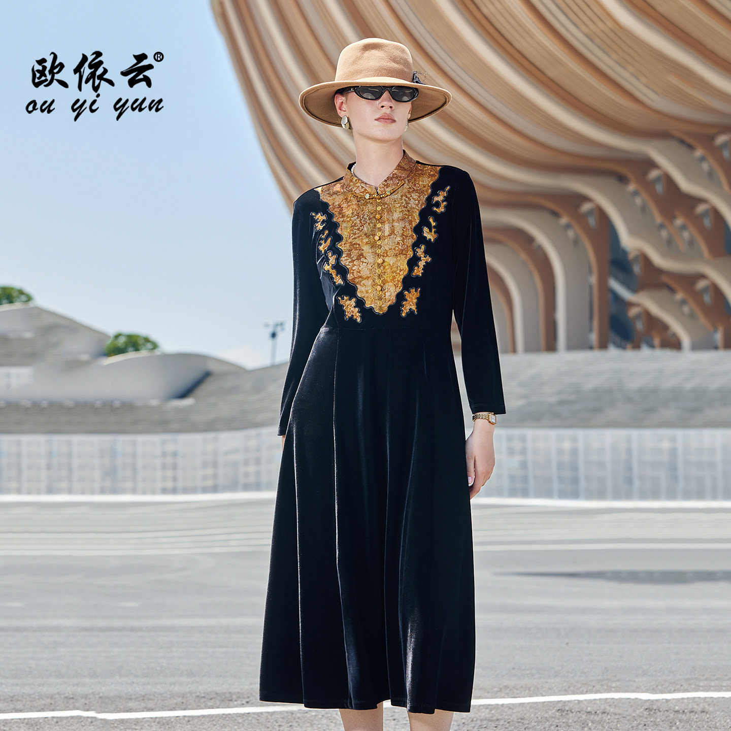 洋气妈妈时尚连衣裙秋装修身裙子图片