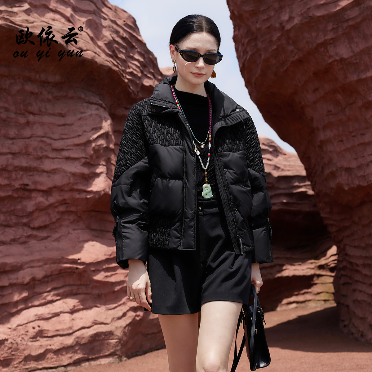 优雅洋气短款羽绒服中年妈妈冬装