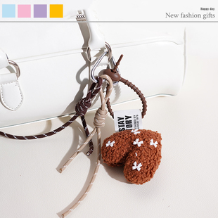 羊羔毛爱心蝴蝶结包包挂件毛绒绒挂绳登山手绳miu钥匙扣包包挂饰