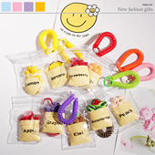 新款 可爱卡通水果袋钥匙扣挂件包包挂饰小礼品汽车书包小红书