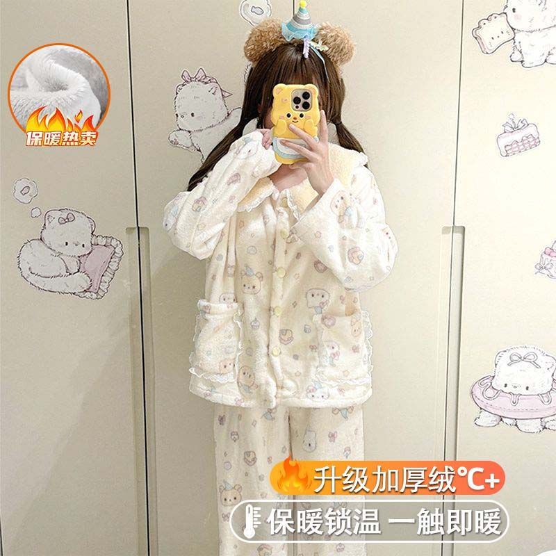 冬季珊瑚绒小熊保暖睡衣套装女图片