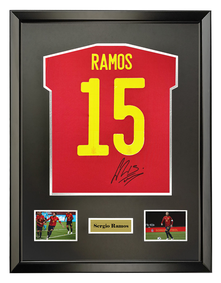 拉莫斯 2021欧洲杯西班牙国家队 亲笔签名足球服球衣 含sa证书 裱框