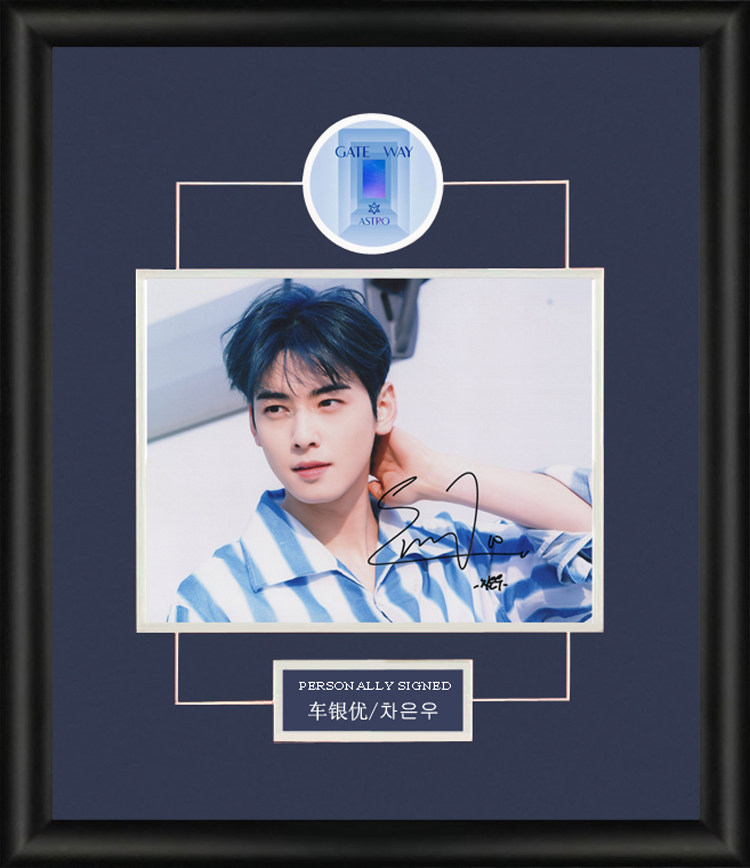 车银优 astro成员 亲笔签名 照片裱框 含sa证书 女生降临 李修豪