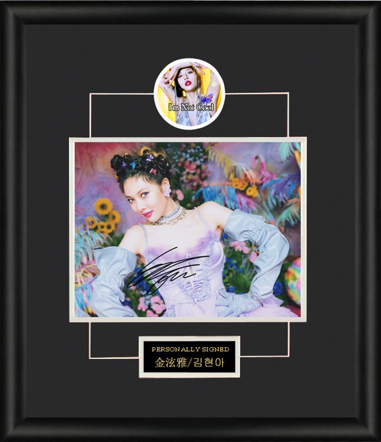 收藏 泫雅 亲笔签名 照片裱框 含sa证书 im not cool