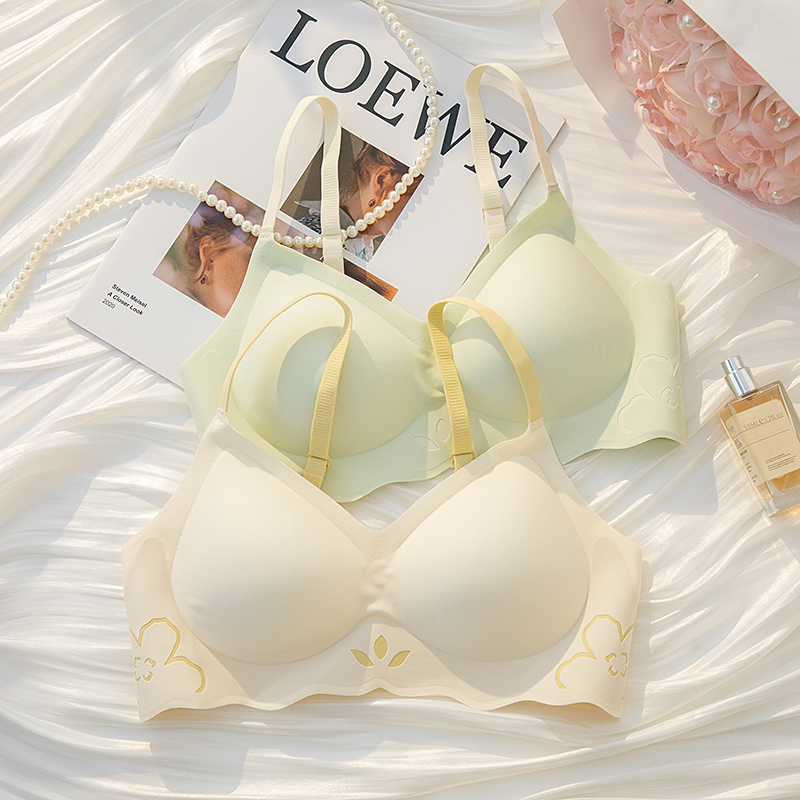 无痕内衣女小胸聚拢美背舒适