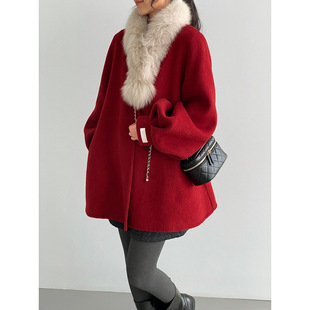 春节新款新年战袍高级感狐狸毛斗篷羊毛大衣女红色圣诞风外套女