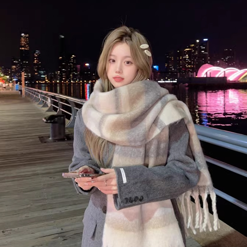 冬天高级感围巾女冬季2025新款韩版百搭美式马海毛绒保暖围脖秋冬