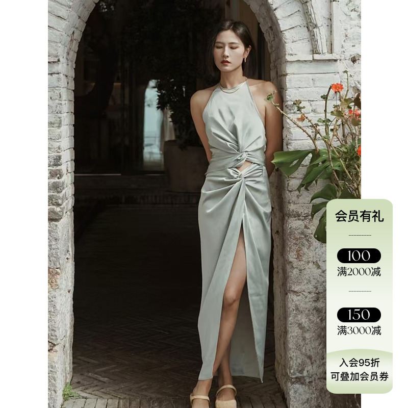 她也speakeasy【抹芽】24SS春夏 冰丝挂脖露背背心斜纽结开衩半裙