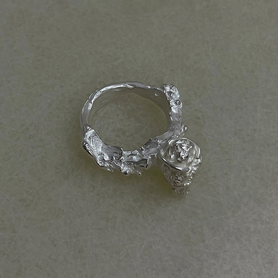 Urpflanze时尚磐石钻戒