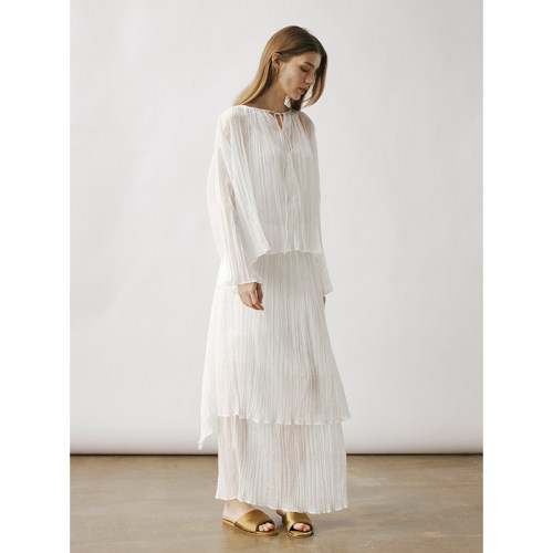 VIKTORIACHAN 26SS春夏新品 褶皱肌理感清透上衣层次感半裙套装