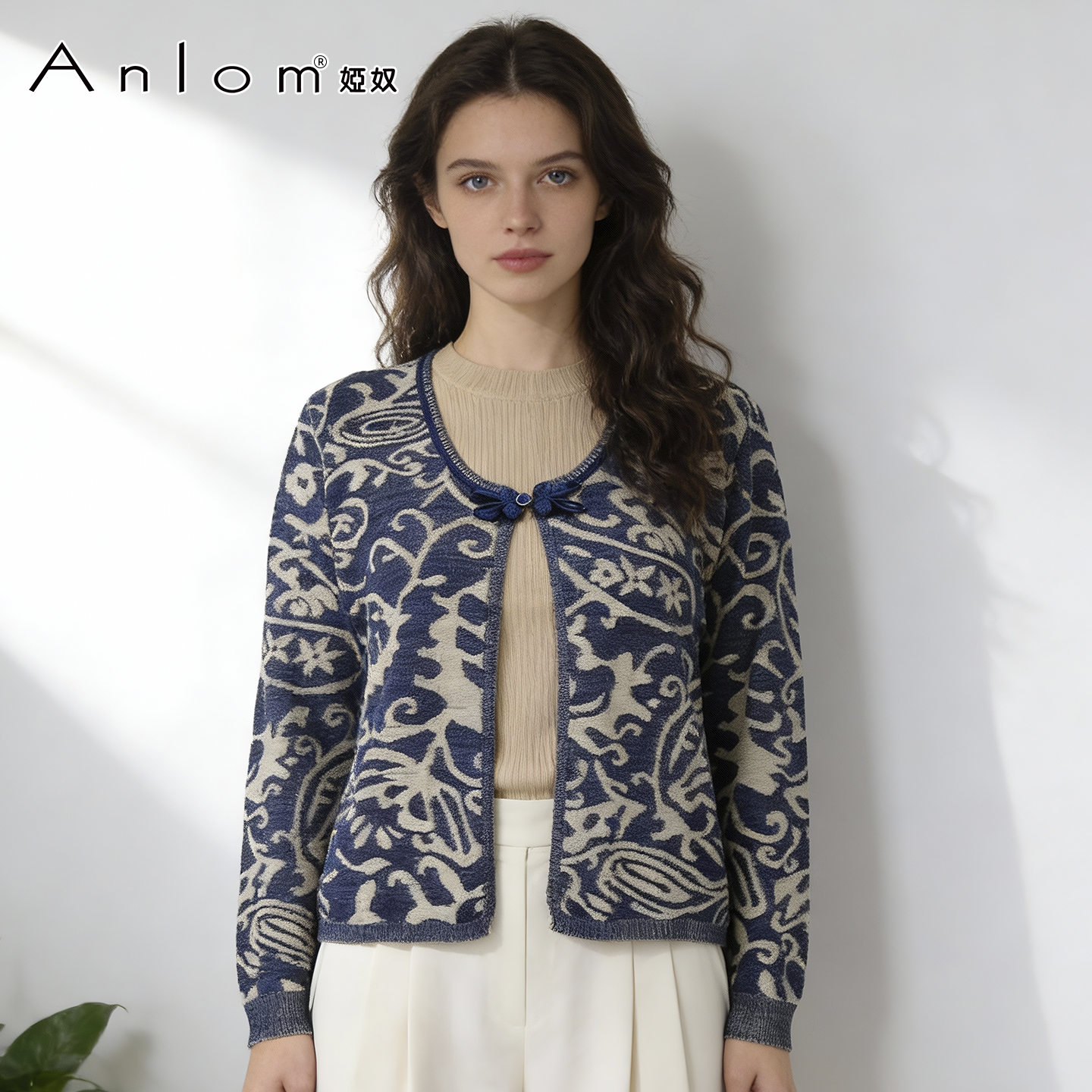 Anlom/娅奴中国风提花针织开衫女圆领盘扣外套时尚女装蓝色上衣