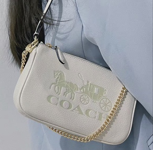 Coach蔻驰nolita19马车印花皮革手拿手挽包麻将腋下女包国内现货