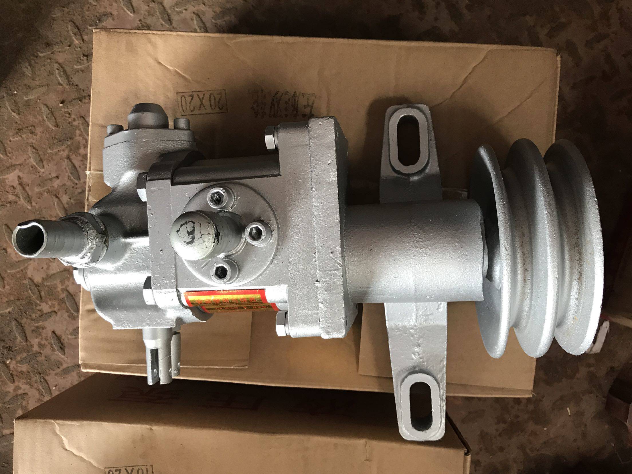 五征农用车配件,五征三轮车原厂自卸泵 液压动力机 液压泵 原厂