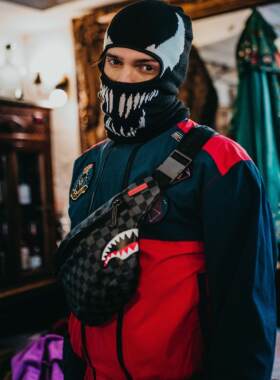 SprayGround休闲通勤斜挎包