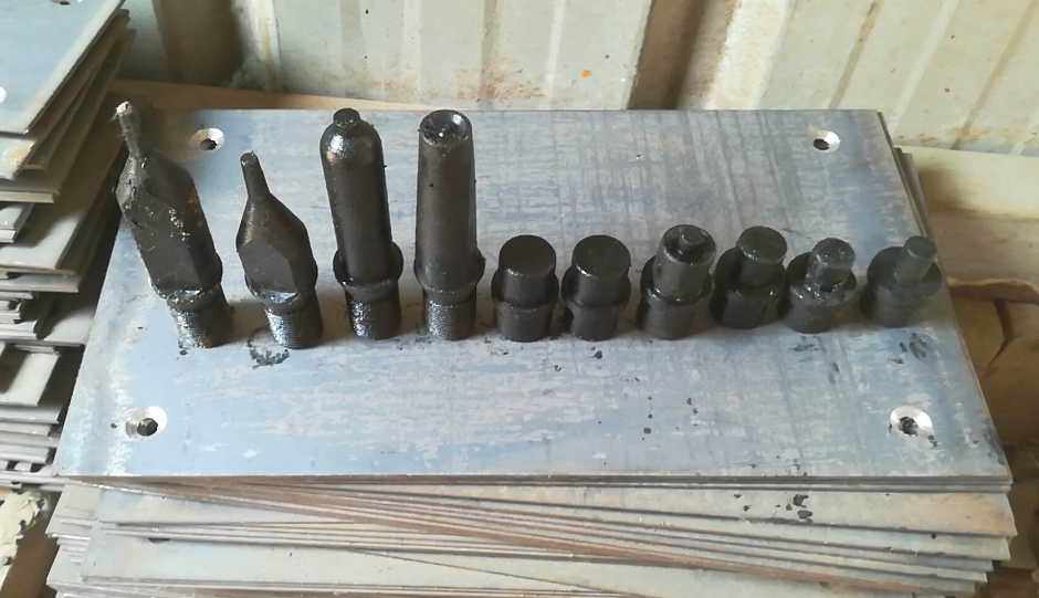 气动铆钉机配件 冲铆机铆头 铆片机配件铆头 汽保工具汽修工具