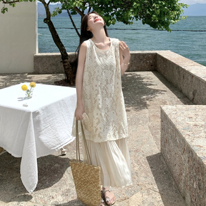 米白色蕾丝拼接连衣裙女2025夏季新款法式温柔风假两件无袖背心裙图片