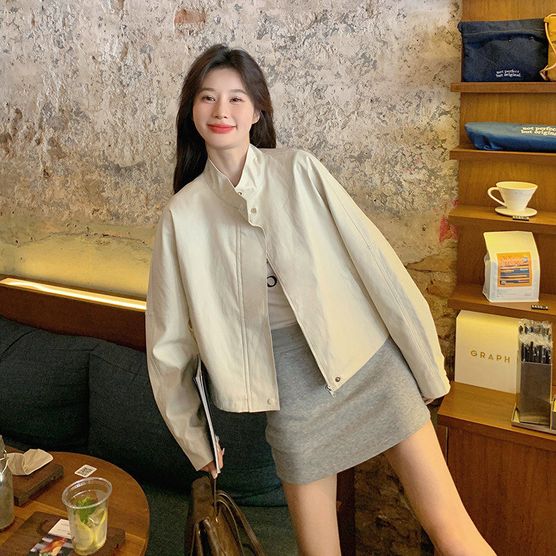 白色休闲短款外套女2025春秋新款韩系简约设计感小个子立领上衣潮,女装短外套,浙宝152
