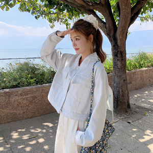 白色蕾丝领牛仔外套女2025春季新款设计感小众甜酷风小个子短夹克图片