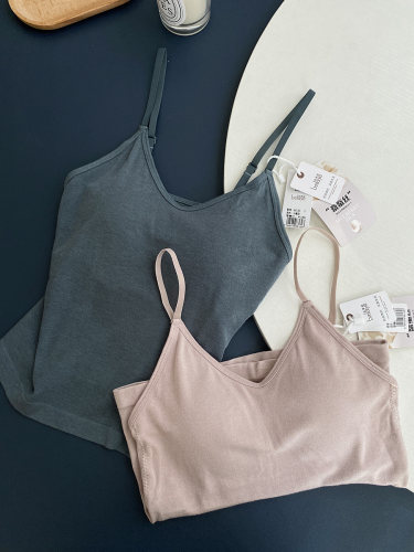 贝莱娅简约莫代尔女打底吊带基础