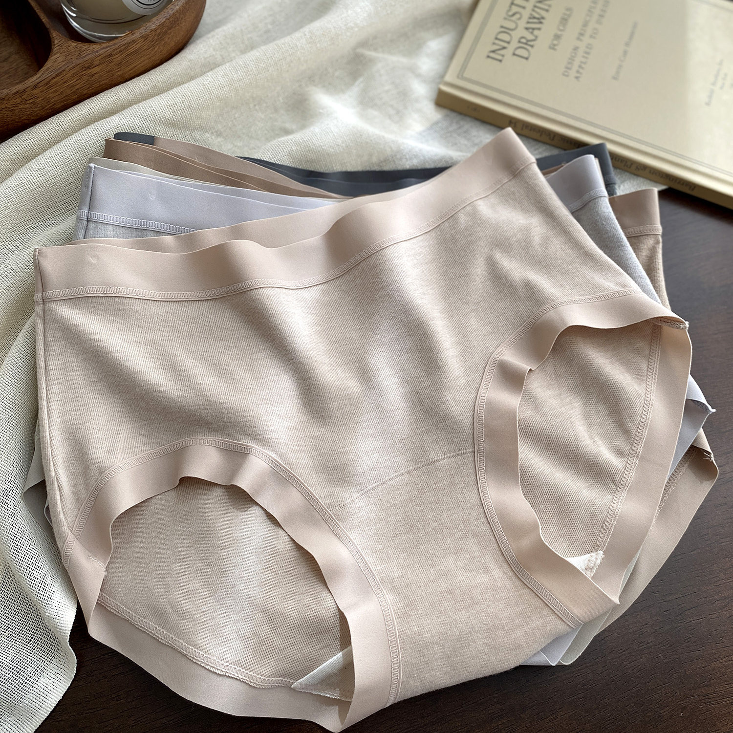 新品秋冬1370磨毛中腰女士内裤大弹力大码舒适透气白色底裆三角裤,女士内衣/男士内衣/家居服,女三角裤,淘宝优惠券,粉丝福利购,淘宝优惠卷