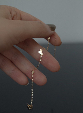 精致轻盈舒适美丽可爱爱心手链