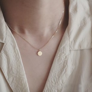 白百何同款精致幸运复古星月金色圆形金币项链女轻奢小众不褪色女