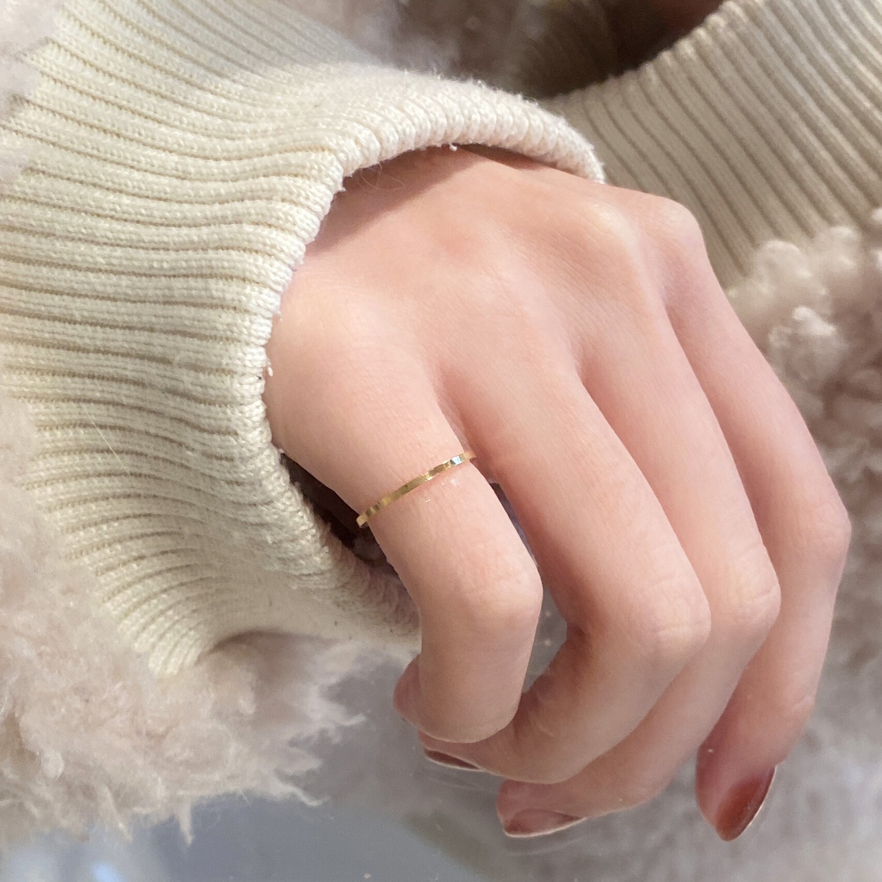 小小细细金色戒指尾戒