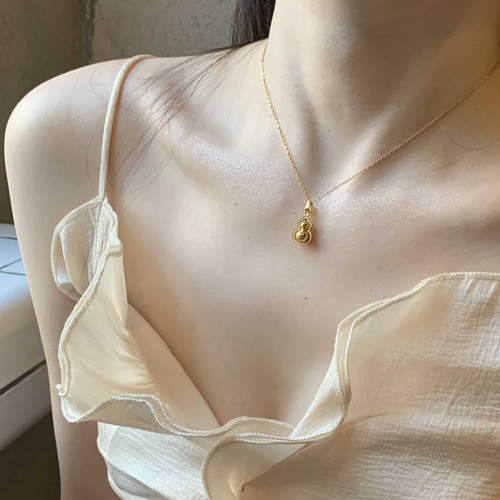 轻奢金色高级感锁骨链可转动葫芦