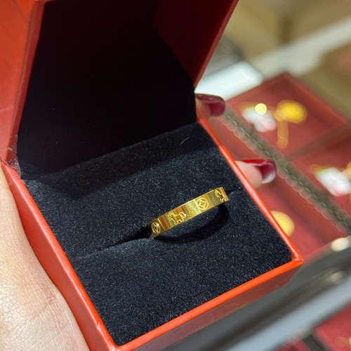 马上有钱花!本命年雕刻小马仿真金戒指不掉色金黄色转运指环情侣