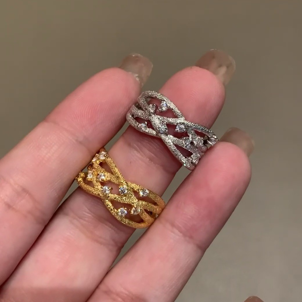 破碎千金感~藤蔓多层树枝肌理镶钻戒指轻奢大方高级感有品位指环