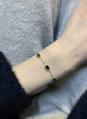 简约优雅高级感精致绿宝石手链
