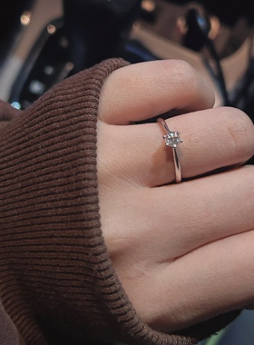 经典简约款日常仿真钻戒