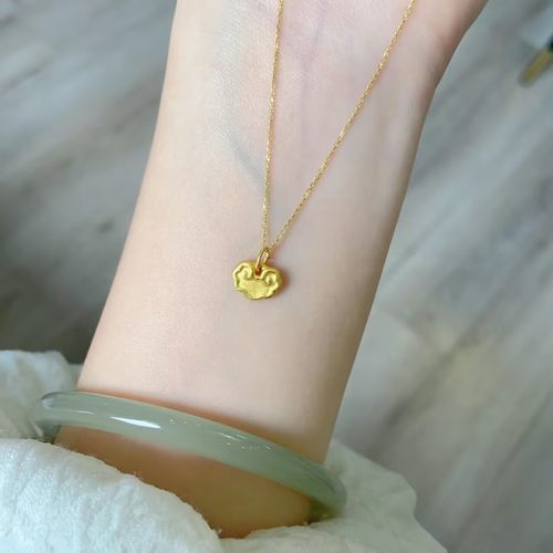 古典风范金色磨砂本命年如意吊坠