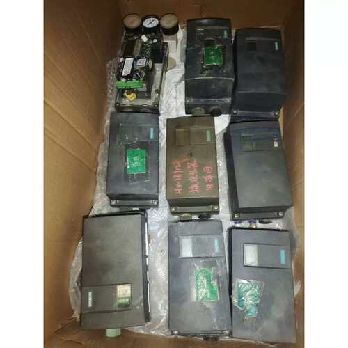 议价6A-6DR5220-0EN00-5KA0两台.有一台没有外