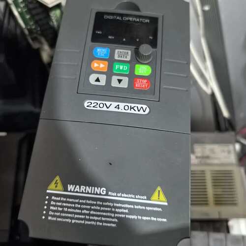 议价变频器WD300-2S0040G-C-KLJ 4kw 220v