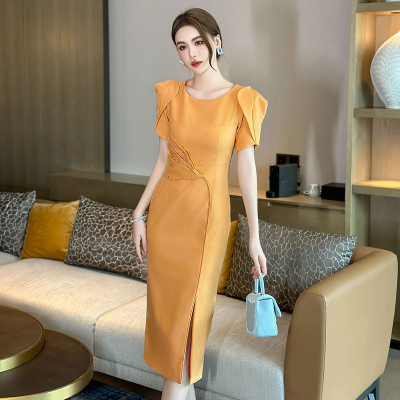 50882黄色连衣裙夏季女新端庄大气法式小众设计泡泡袖修身包臀裙
