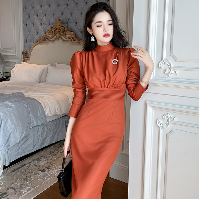 正式场合连衣裙2025新款女春秋季职业气质长袖修身显瘦中长款裙子