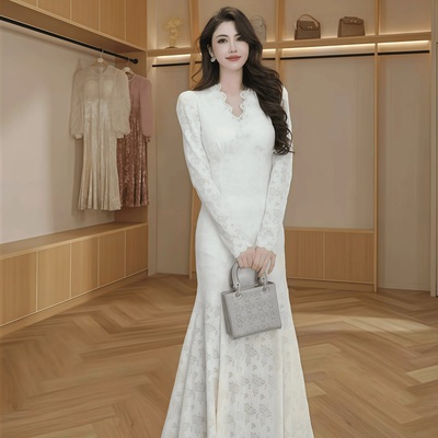 气质V领长袖蕾丝包臀鱼尾连衣裙