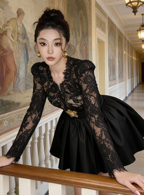 21929 名媛气质不规则V领蕾丝拼接收腰长袖连衣裙黑色a字蓬蓬裙女