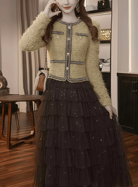 45492 轻奢气质赫本风明媚优雅蛋糕裙女小香风又a又飒御姐连衣裙