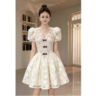 收腰连衣裙 蕾丝小众高端气质优雅泡泡袖 61166夏季 新款