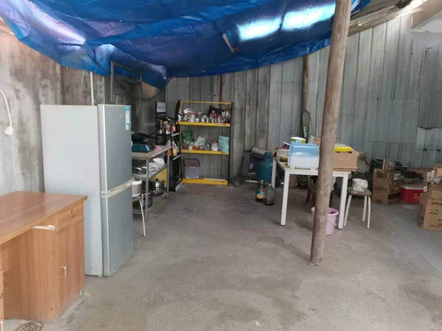 3月16日宜昌一宗土地及地上附属物和配套设施网络拍卖公告