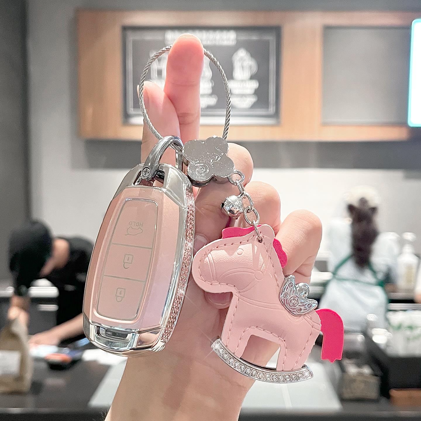 适用现代钥匙套索纳塔8伊兰特ix35菲斯塔库斯途胜达车扣壳包女士