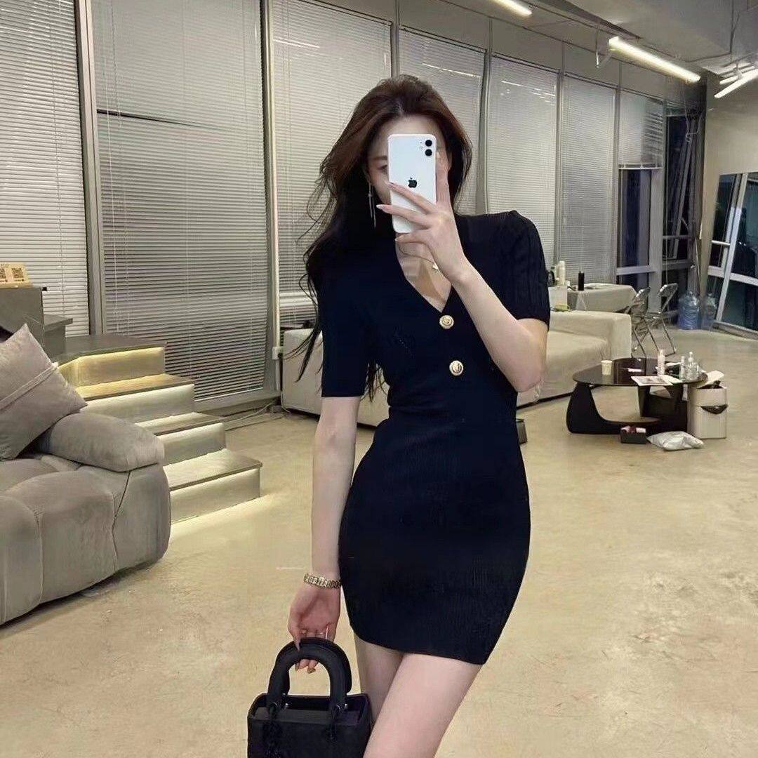 巴家法式小香V领显瘦短袖冰丝针织连衣裙女显瘦包臀裙