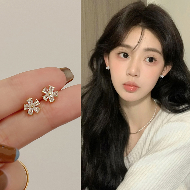 s925纯银耳钉可爱花朵