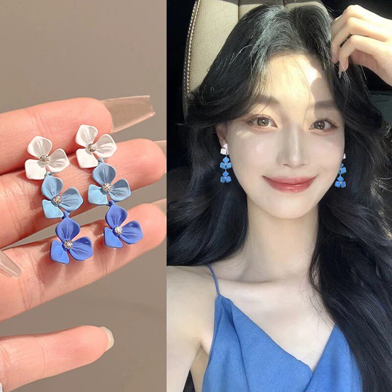 蓝色花朵耳夹女新款小众海边										